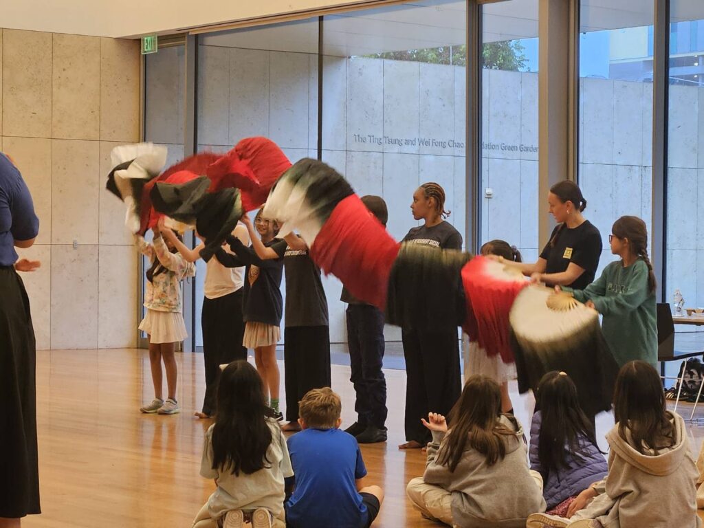 Social Movement Contemporary Dance Theater